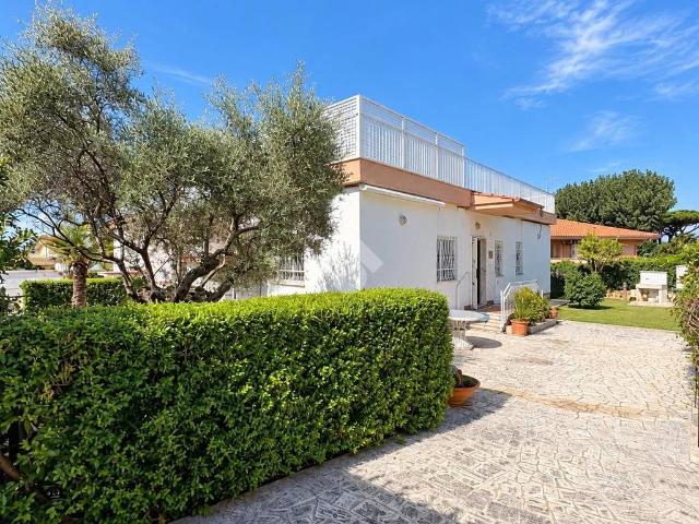 Villa in vendita a Anzio RM
