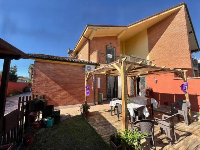 Villa in vendita a Anzio RM