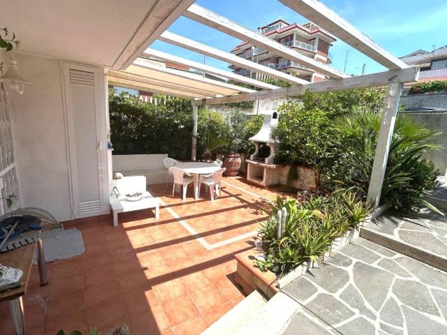 Villa in vendita a Anzio RM