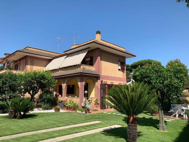 Villa in vendita a Anzio RM