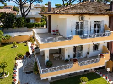 Villa in vendita a Anzio RM