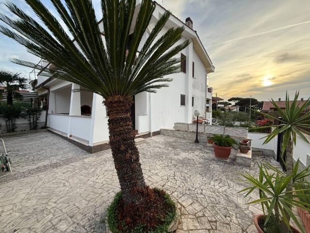 Villa in vendita a Anzio RM