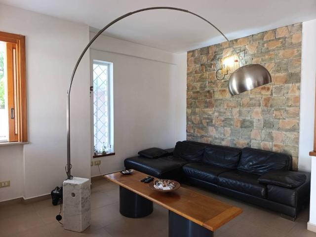 Villa in vendita a Anzio RM