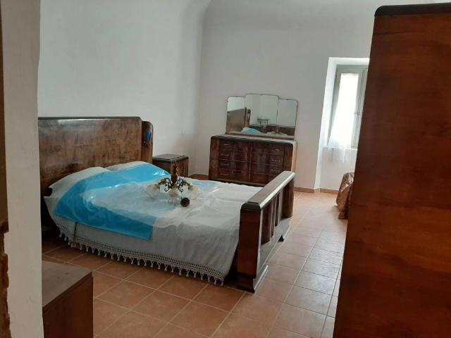 Villa in vendita a Ancarano TE