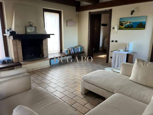 Villa in vendita a Ancona AN