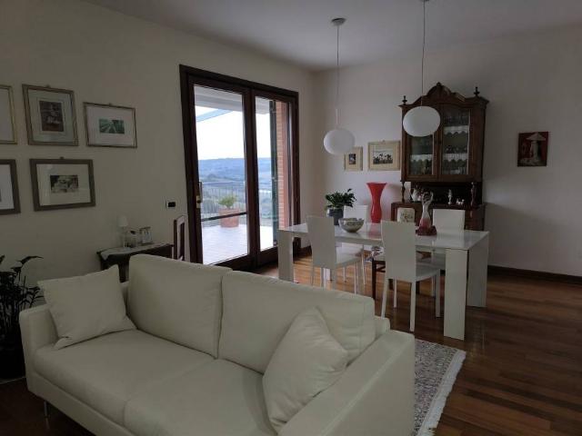 Villa in vendita a Ancona AN