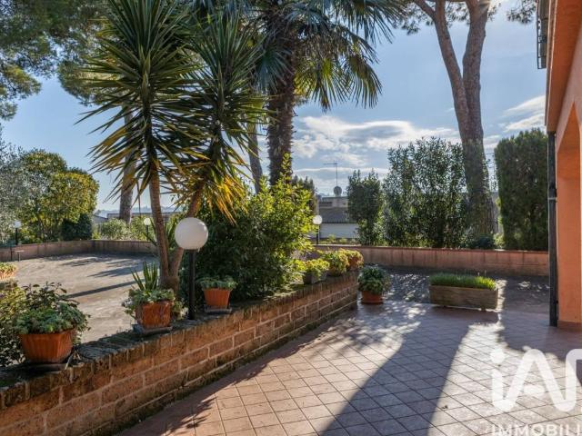 Villa in vendita a Ancona AN