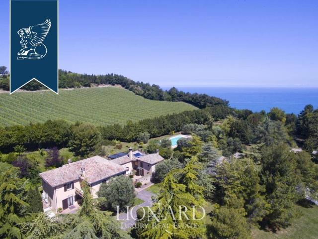 Villa in vendita a Ancona AN