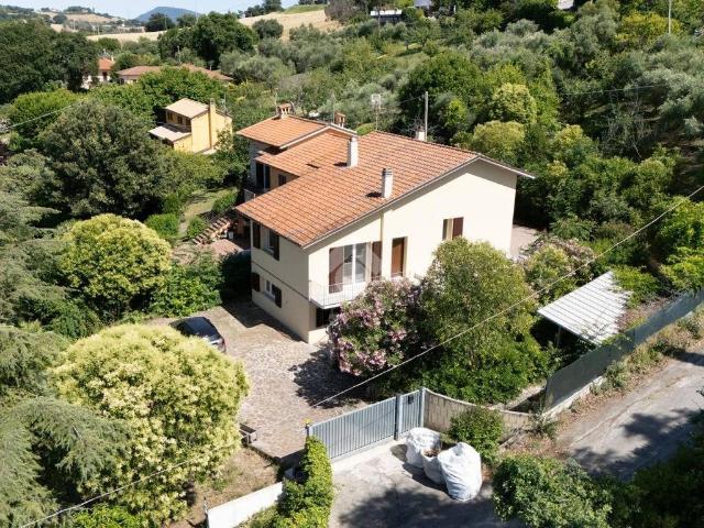 Villa in vendita a Ancona AN