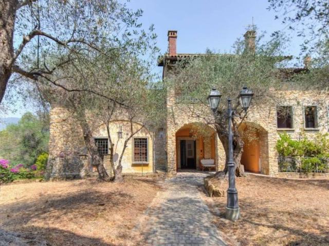Villa in vendita a Andora SV