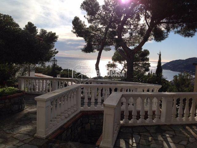 Villa in vendita a Andora SV