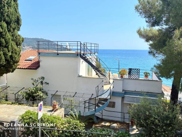 Villa in vendita a Andora SV