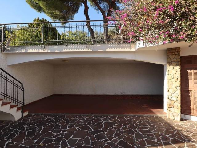 Villa in vendita a Andora SV