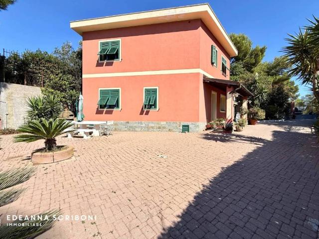 Villa in vendita a Andora SV