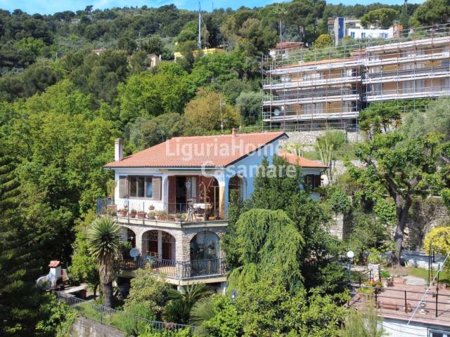 Villa in vendita a Andora