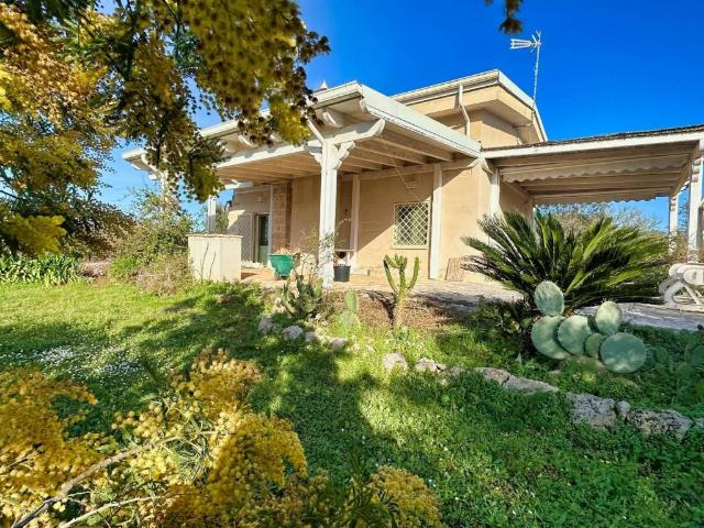 Villa in vendita a Andrano LE
