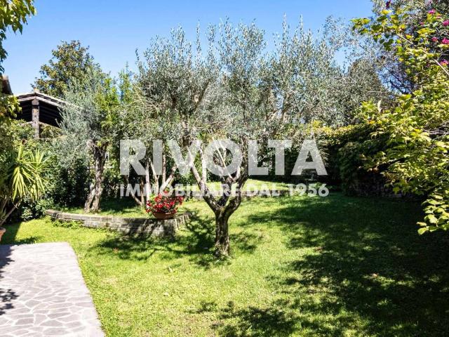 Villa in vendita a Anguillara Sabazia RM