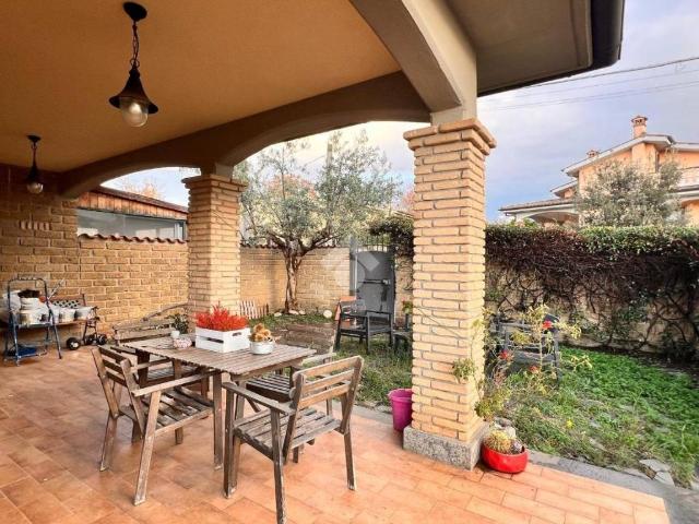 Villa in vendita a Anguillara Sabazia RM