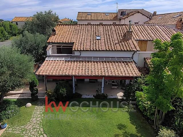 Villa in vendita a Anguillara Sabazia RM