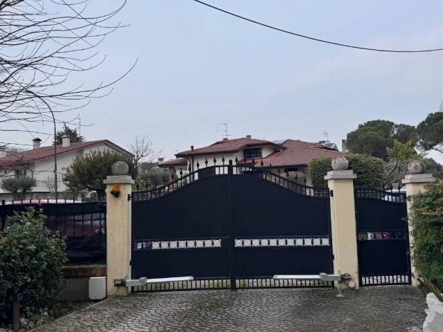 Villa in vendita a Abano Terme PD