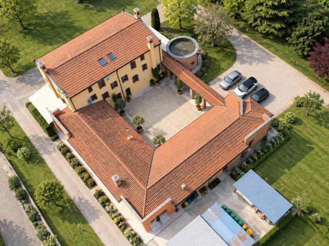 Villa in vendita a Abano Terme PD