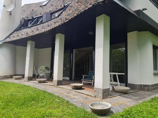 Villa in vendita a Abbadia Lariana LC
