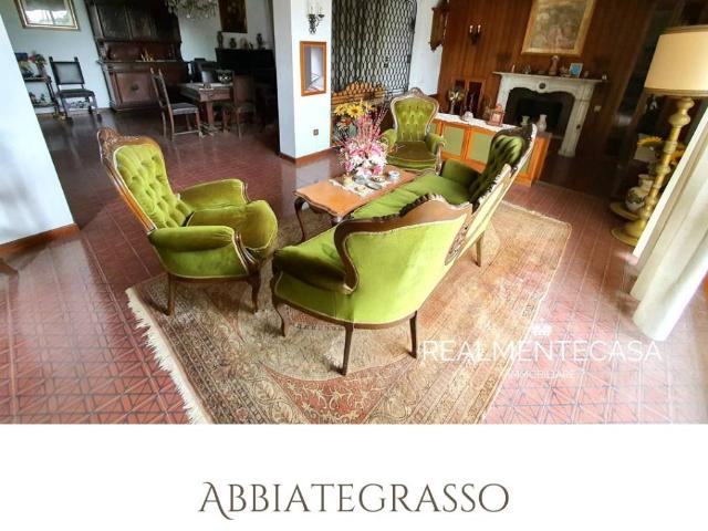 Villa in vendita a Abbiategrasso MI