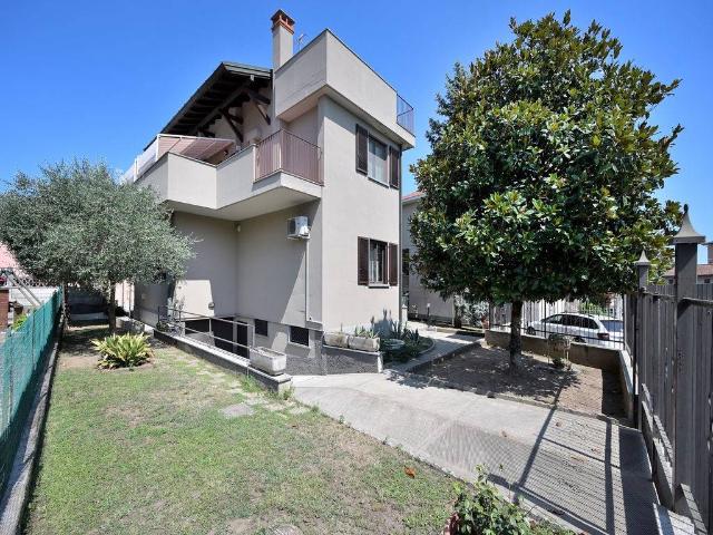 Villa in vendita a Abbiategrasso MI