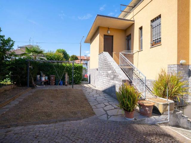 Villa in vendita a Abbiategrasso MI
