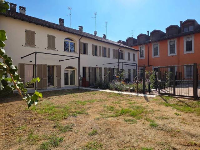 Villa in vendita a Abbiategrasso MI