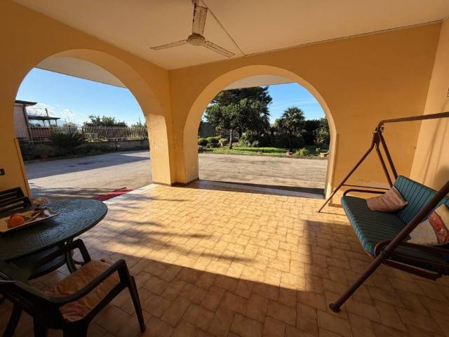 Villa in vendita a Acerra NA