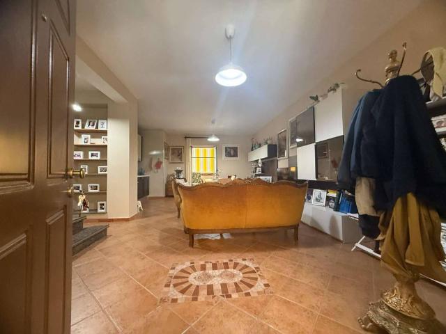Villa in vendita a Acerra NA