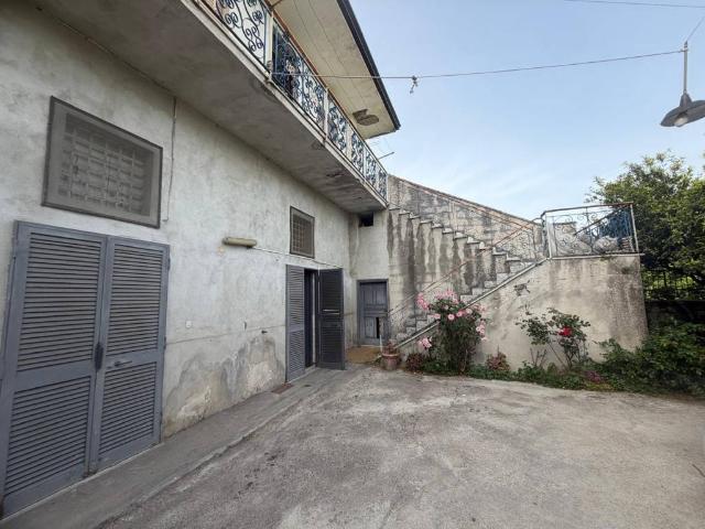Villa in vendita a Acerra NA