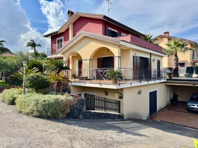 Villa in vendita a Aci Bonaccorsi CT