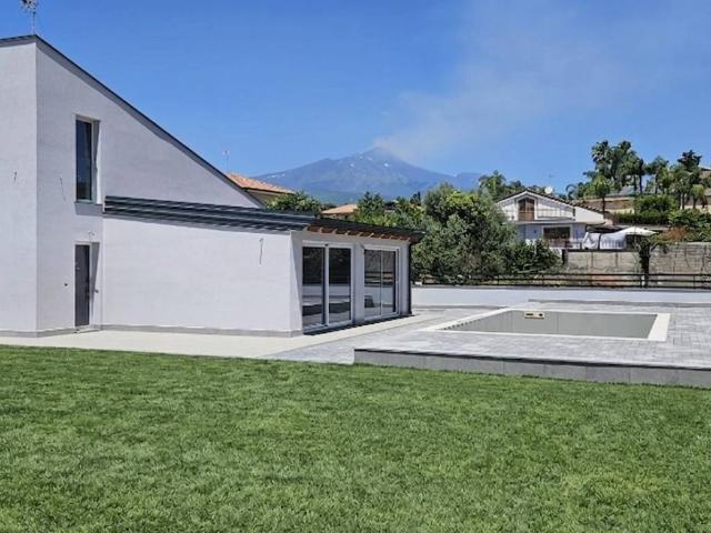 Villa in vendita a Aci Bonaccorsi CT