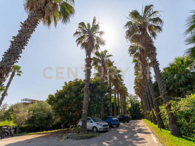 Villa in vendita a Aci Castello CT