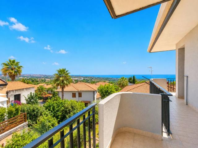 Villa in vendita a Aci Castello CT