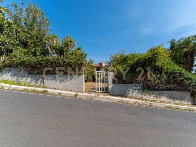 Villa in vendita a Aci Catena CT