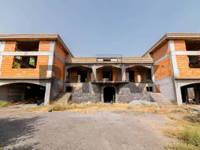 Villa in vendita a Aci Catena CT