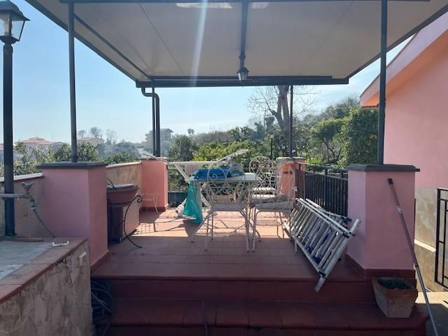 Villa in vendita a Aci Catena CT