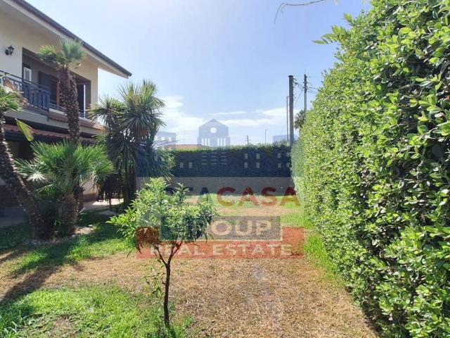 Villa in vendita a Aci Sant'Antonio CT