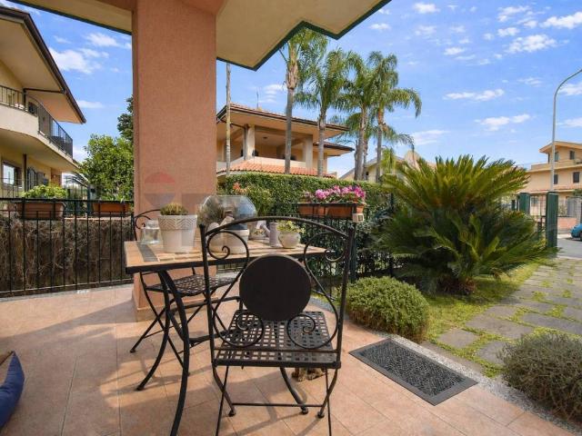Villa in vendita a Aci Sant'Antonio CT