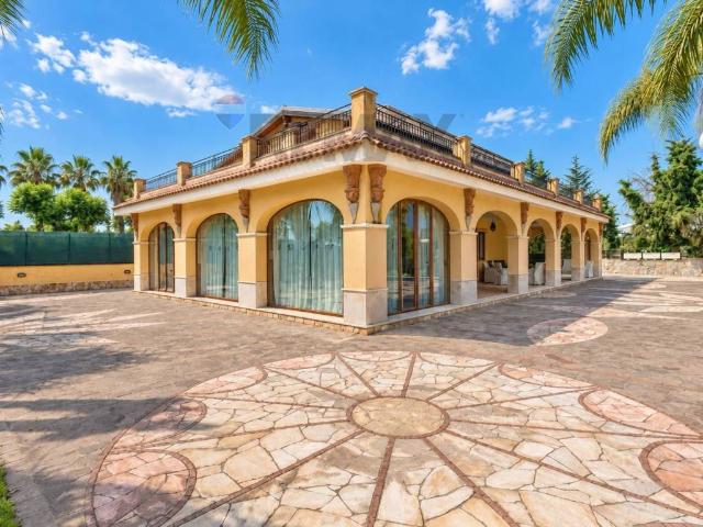 Villa in vendita a Acireale CT