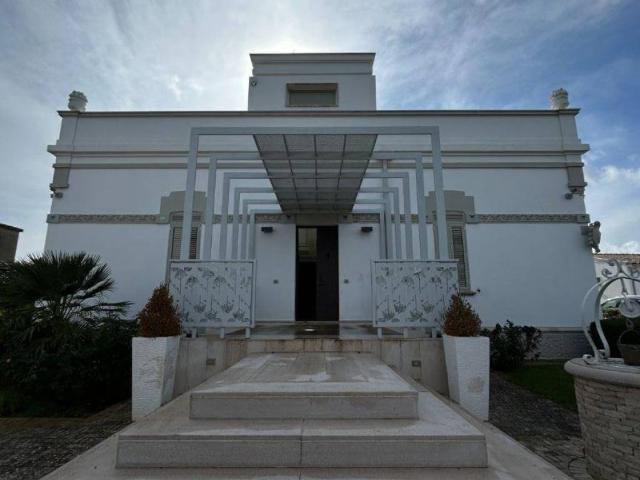 Villa in vendita a Acquaviva delle Fonti BA