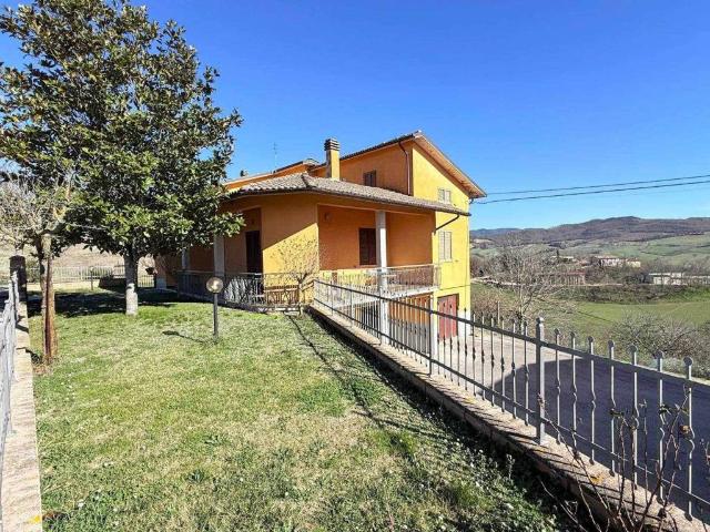 Villa in vendita a Acqualagna PU