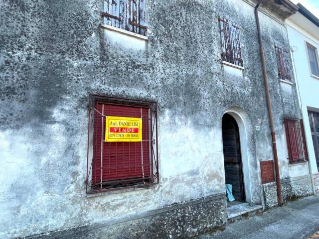 Villa in vendita a Acquanegra sul Chiese MN