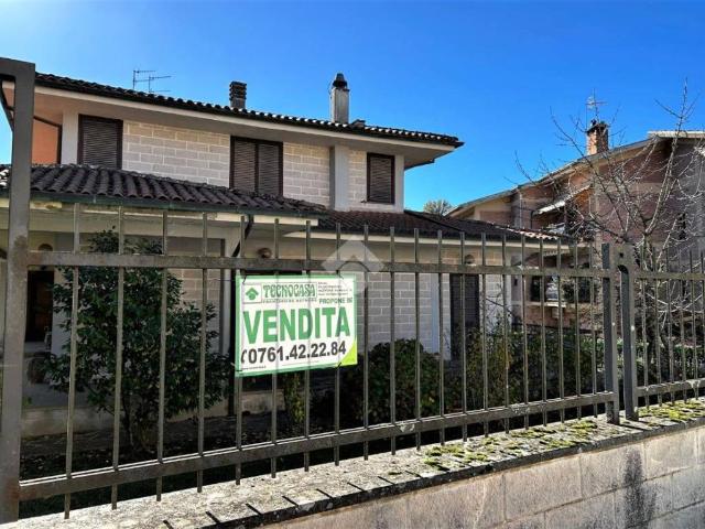Villa in vendita a Acquapendente VT