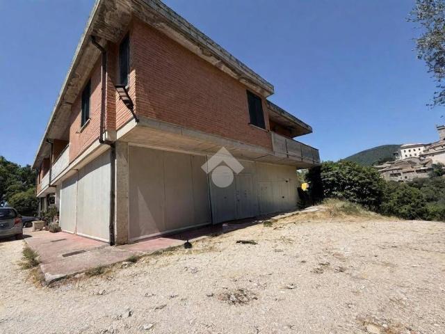 Villa in vendita a Acquasparta TR