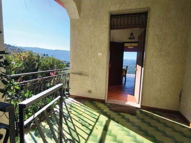 Villa in vendita a Acquedolci ME
