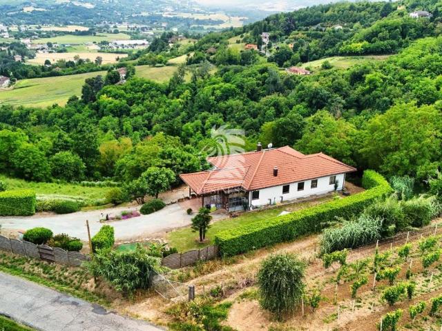 Villa in vendita a Acqui Terme AL